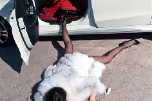 真离谱！叶璇与继母遭亡父保姆起诉其父亲连祖坟都不能埋进去